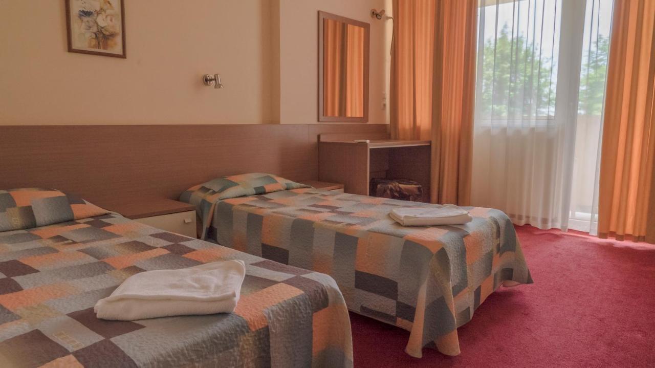Park Hotel Persey Варна Екстер'єр фото