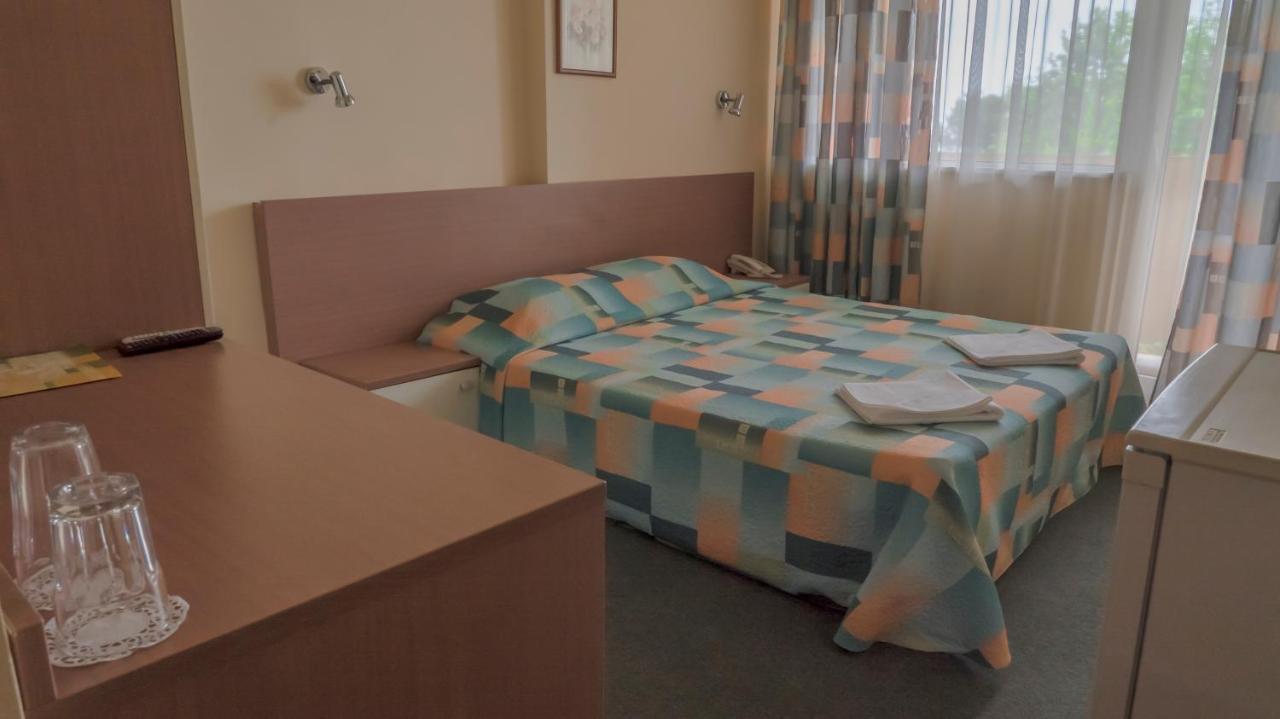 Park Hotel Persey Варна Екстер'єр фото