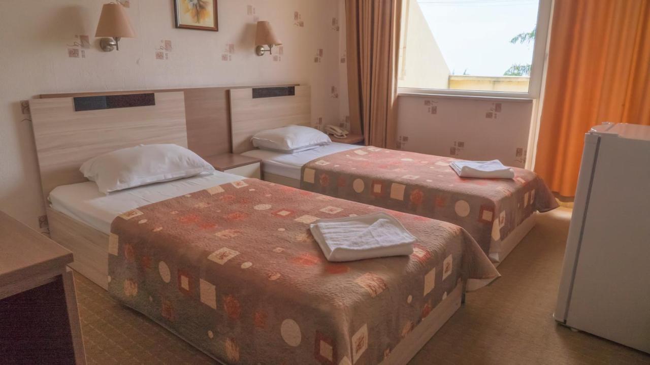 Park Hotel Persey Варна Екстер'єр фото