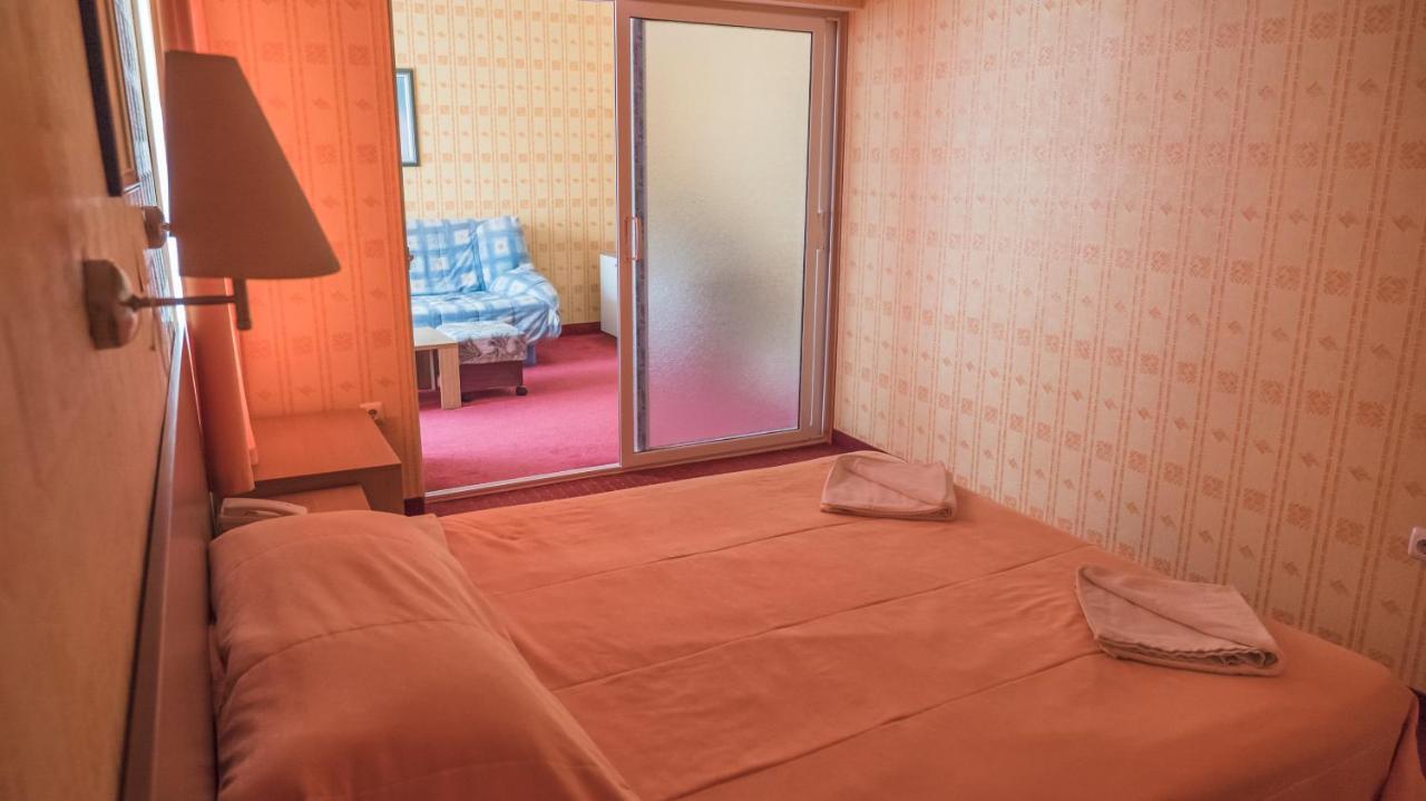 Park Hotel Persey Варна Екстер'єр фото