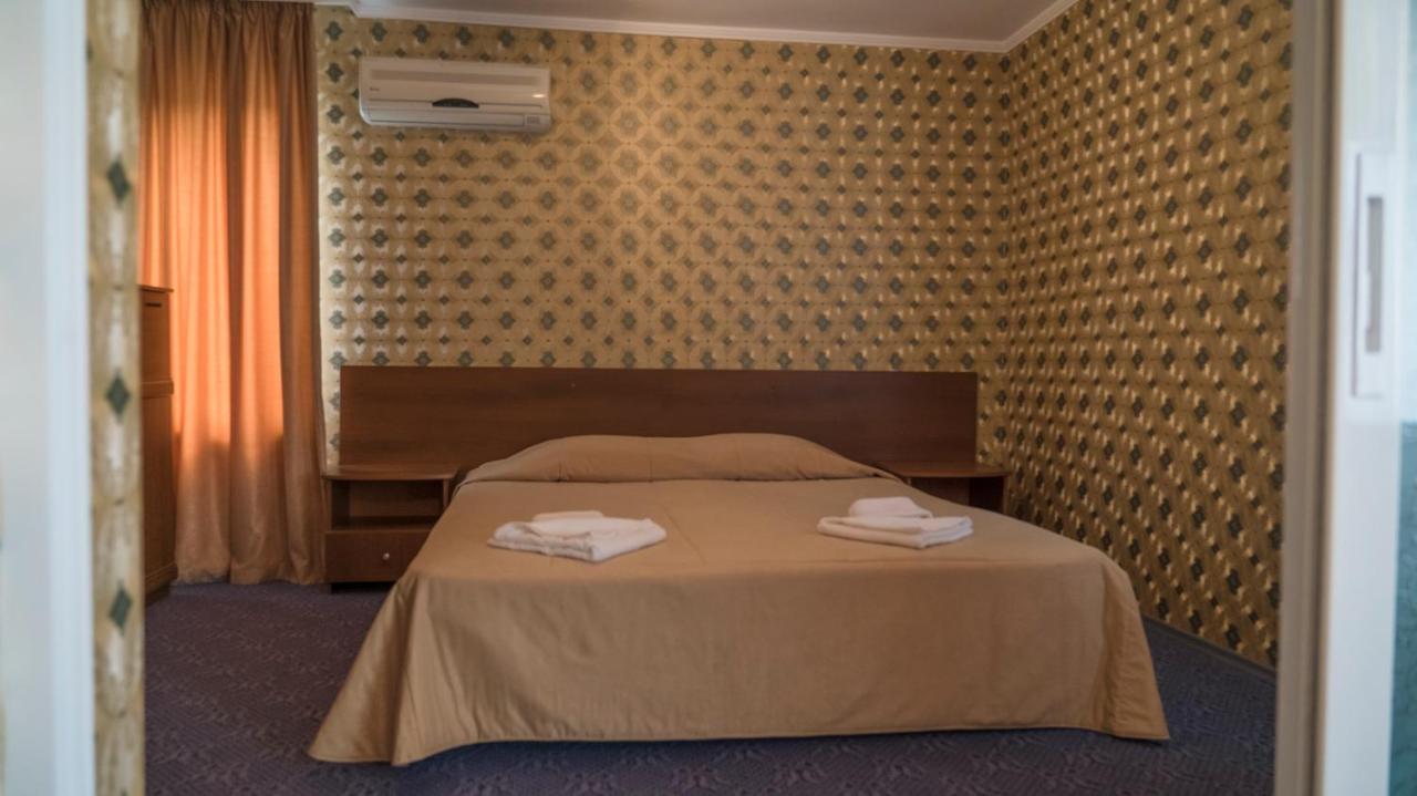 Park Hotel Persey Варна Екстер'єр фото
