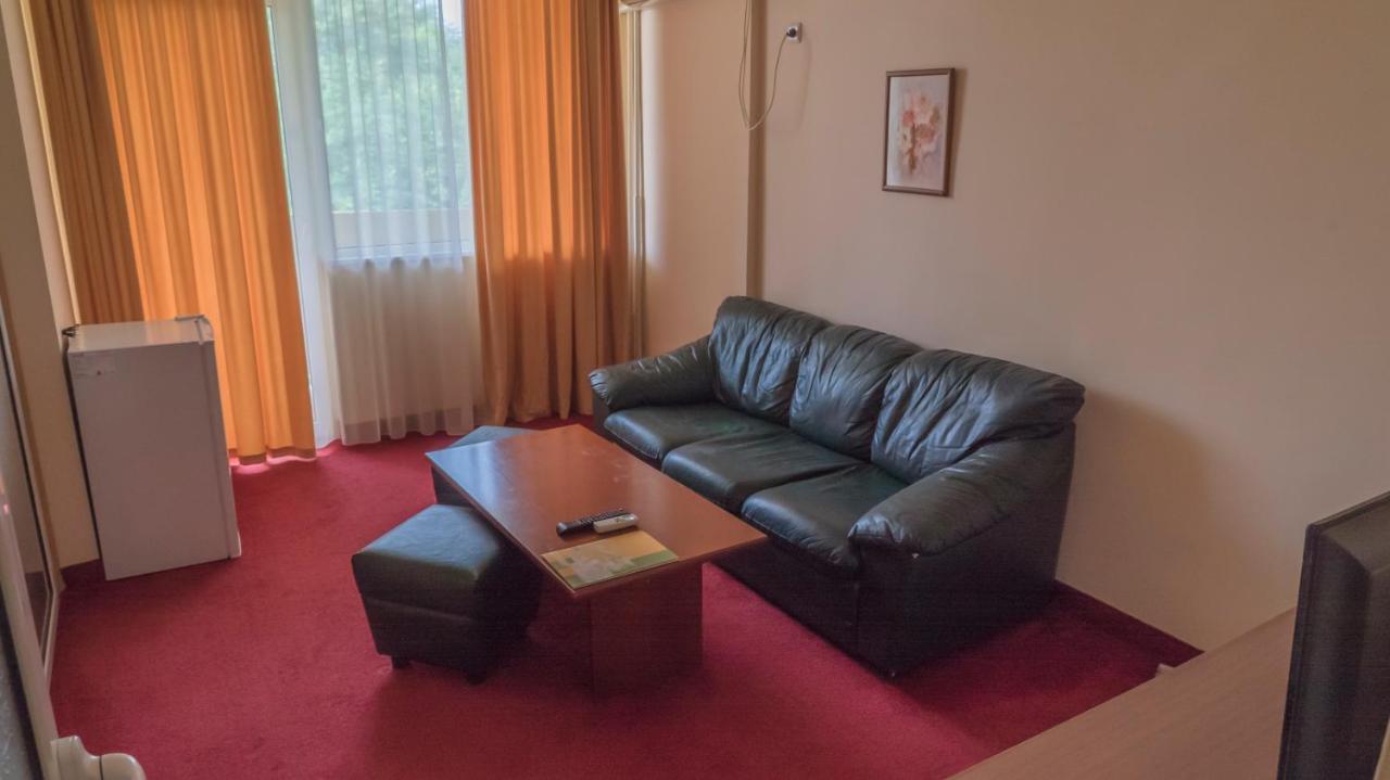 Park Hotel Persey Варна Екстер'єр фото