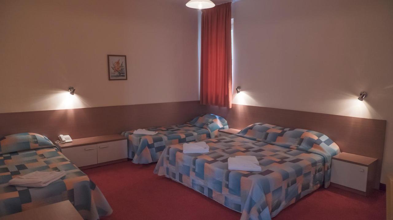 Park Hotel Persey Варна Екстер'єр фото